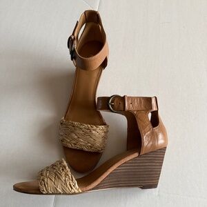 Nine West Wedge Sandal size 8 1/2